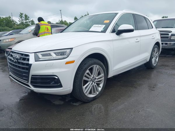 2018 AUDI Q5 quattro Prestige