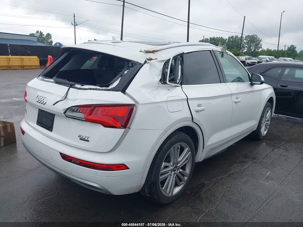 2018 AUDI Q5 quattro Prestige