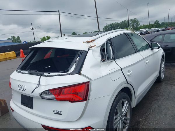 2018 AUDI Q5 quattro Prestige
