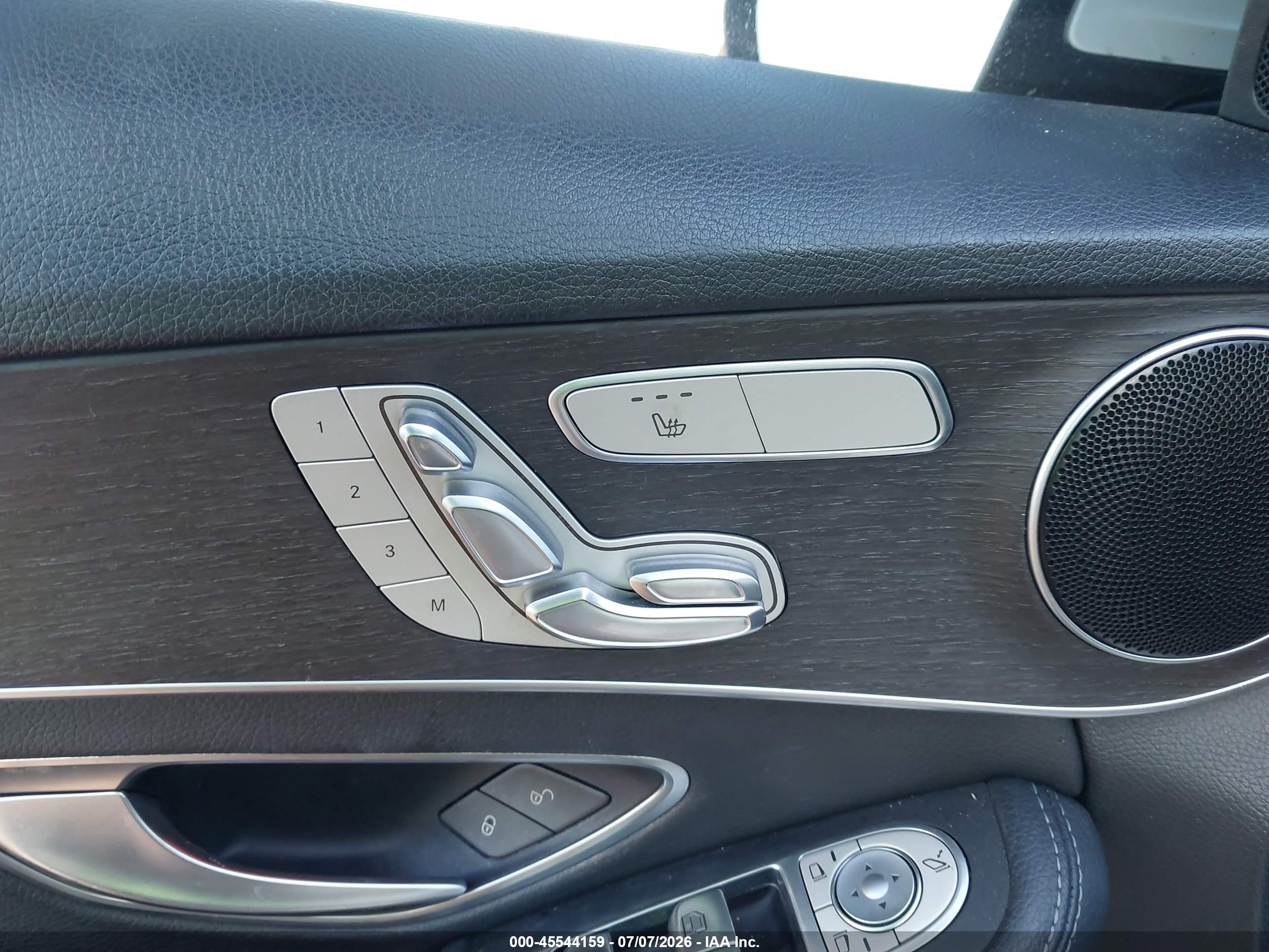 2020 MERCEDES-BENZ C 300 C300