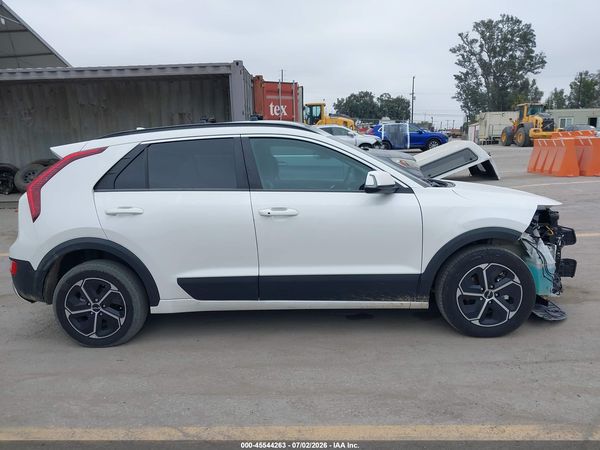 2024 KIA NIRO EX