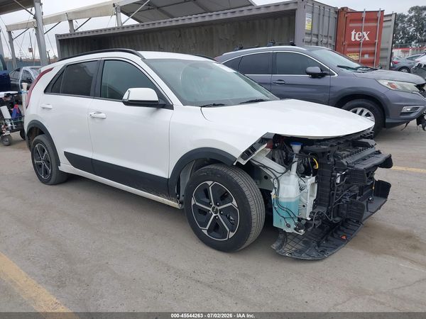 2024 KIA NIRO EX