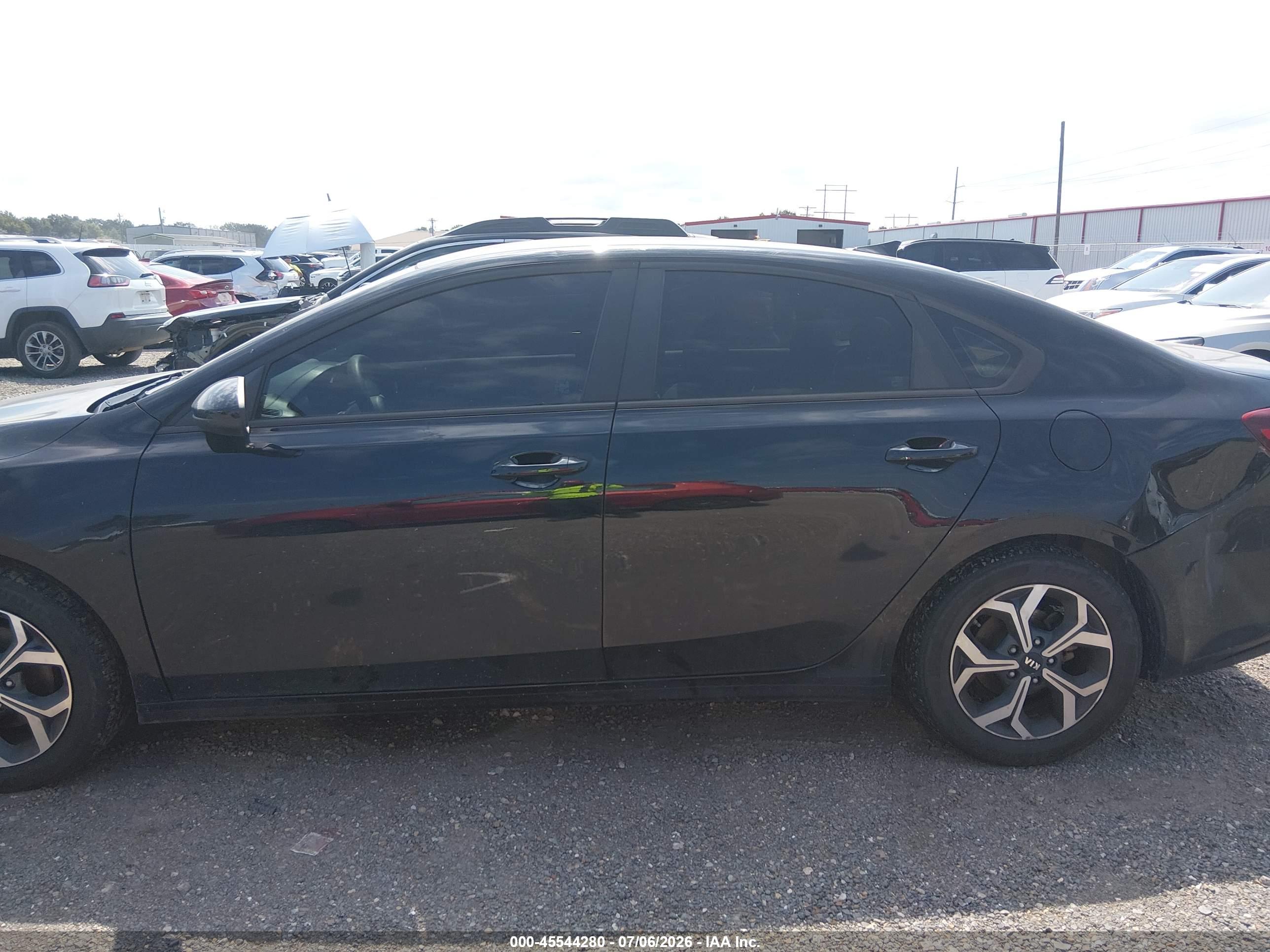 2021 KIA FORTE LXS