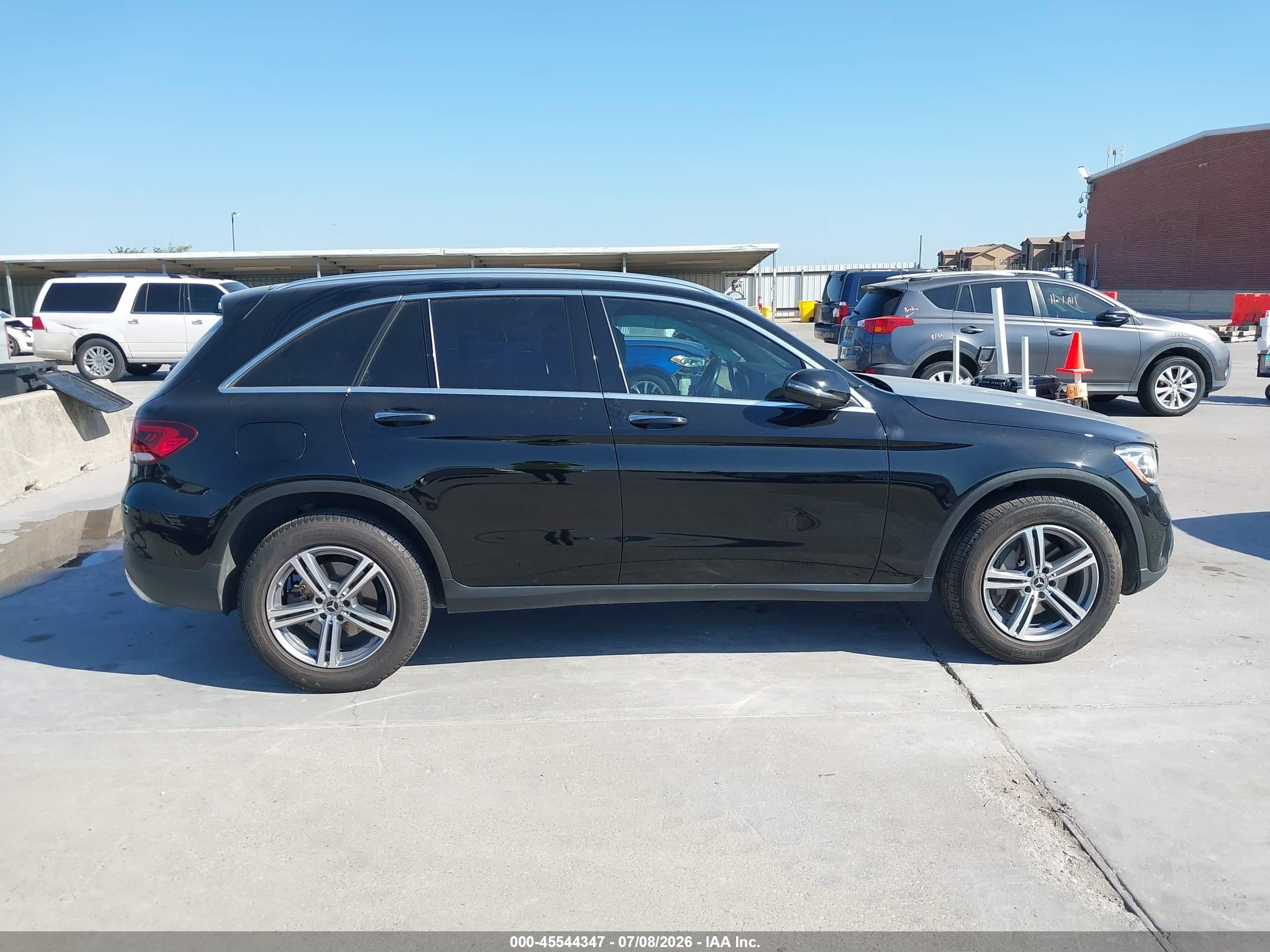 2021 MERCEDES-BENZ GLC 300 SUV