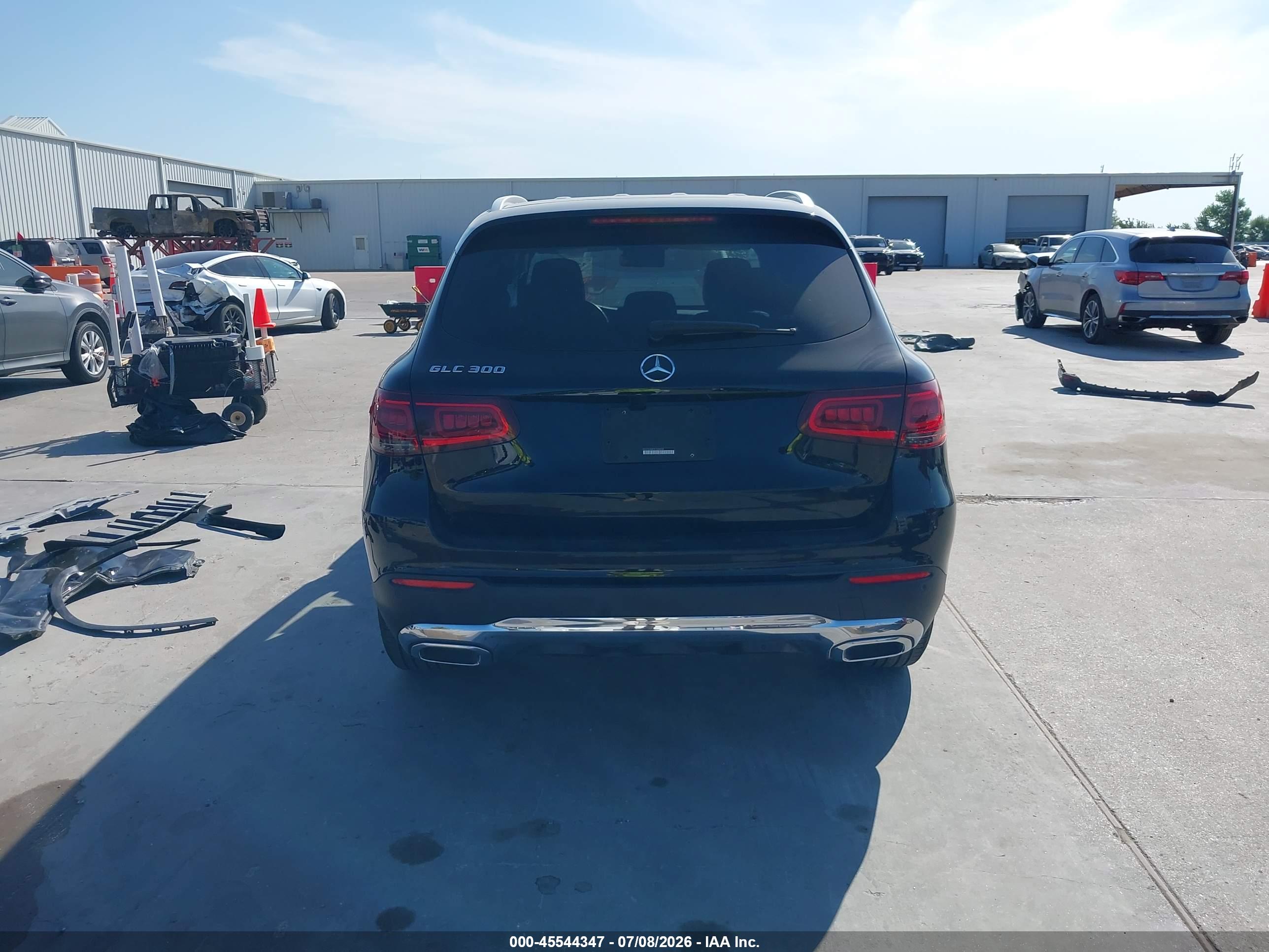 2021 MERCEDES-BENZ GLC 300 SUV