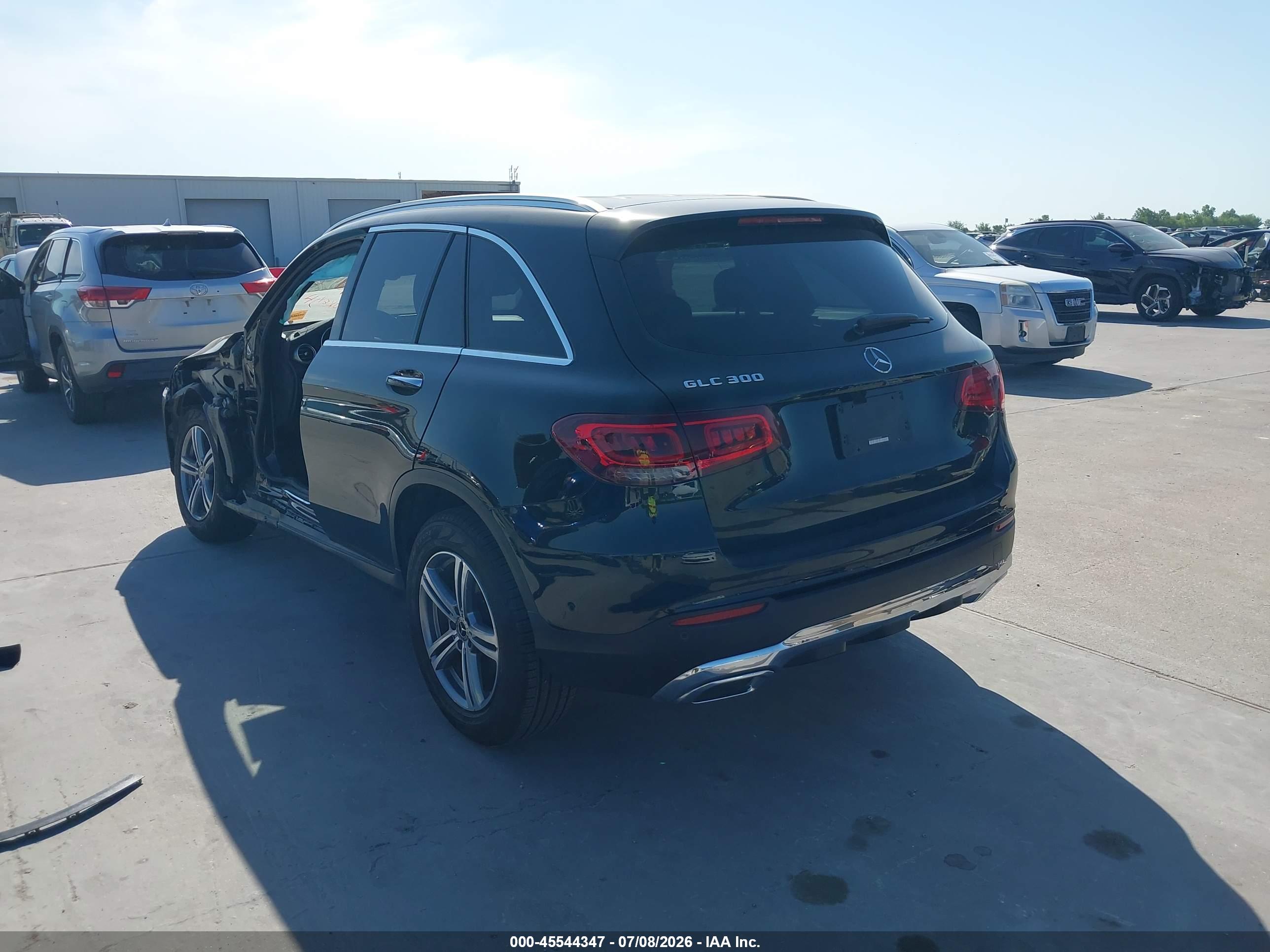 2021 MERCEDES-BENZ GLC 300 SUV
