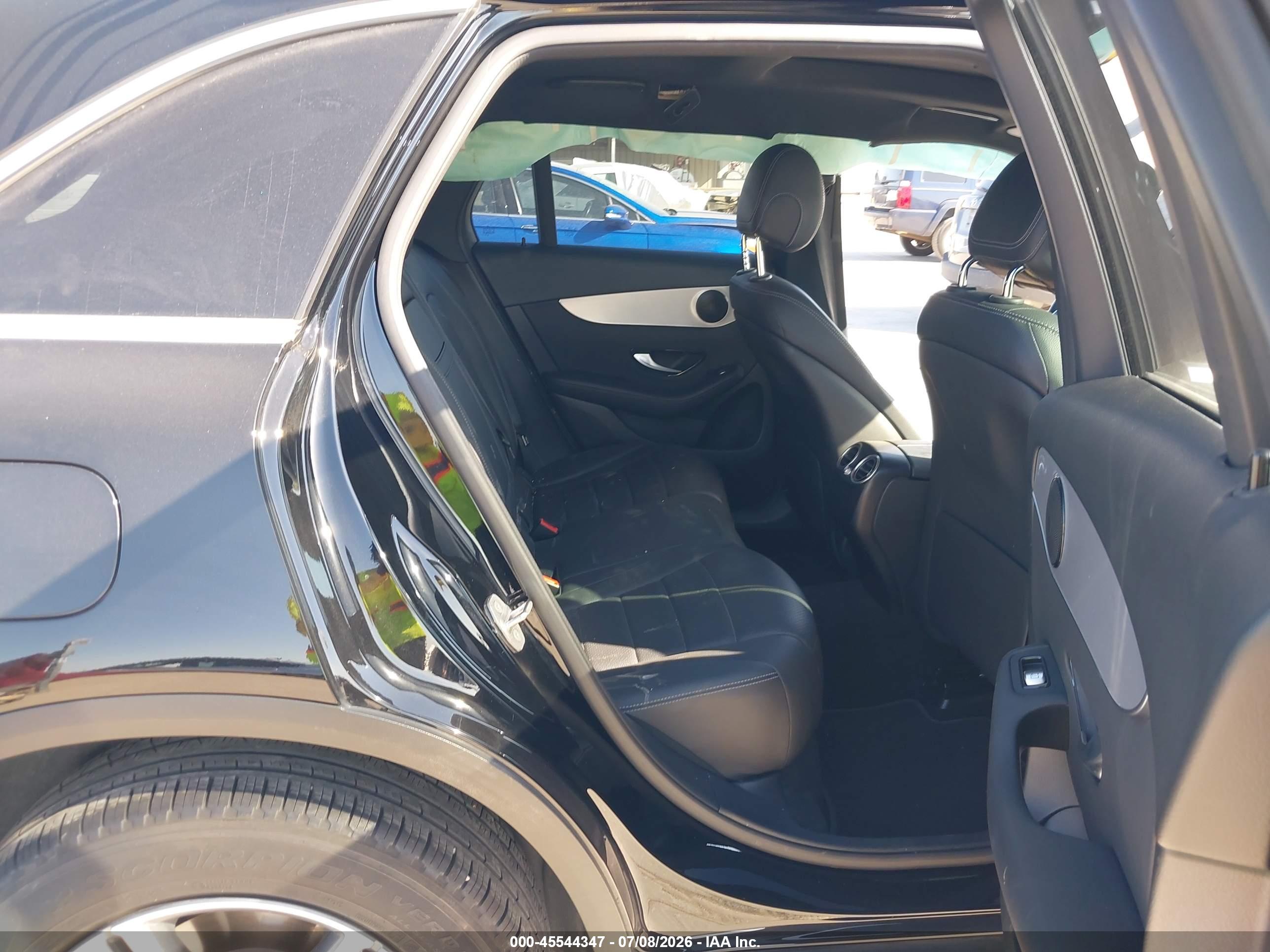2021 MERCEDES-BENZ GLC 300 SUV