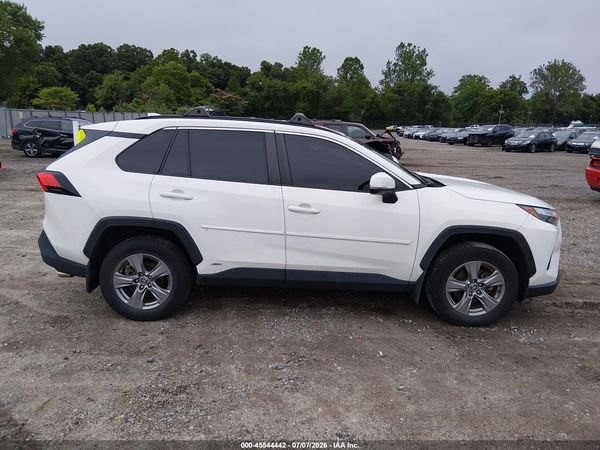 2023 TOYOTA RAV4 HYBRID XLE