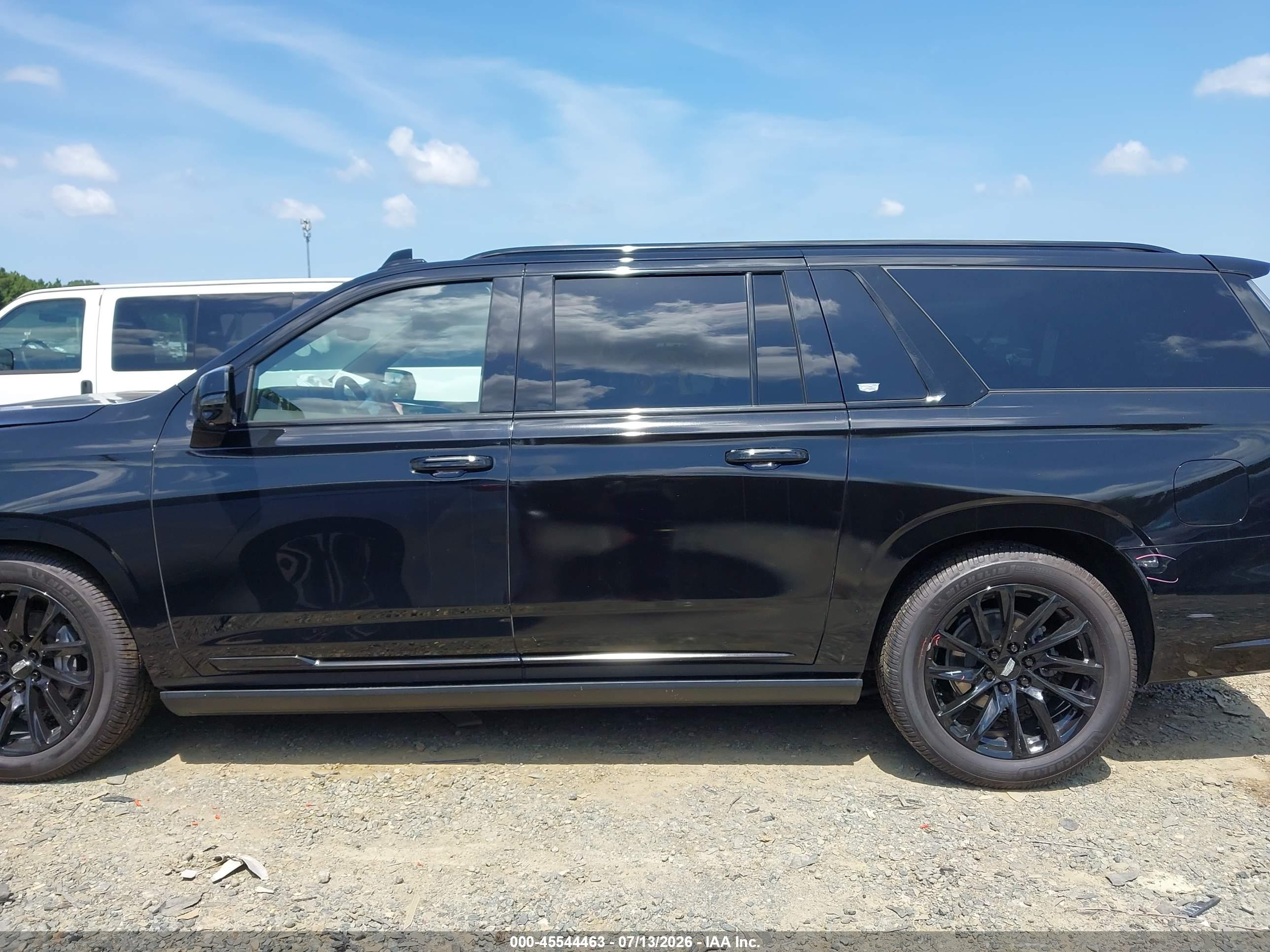 2023 CADILLAC ESCALADE ESV 4WD SPORT