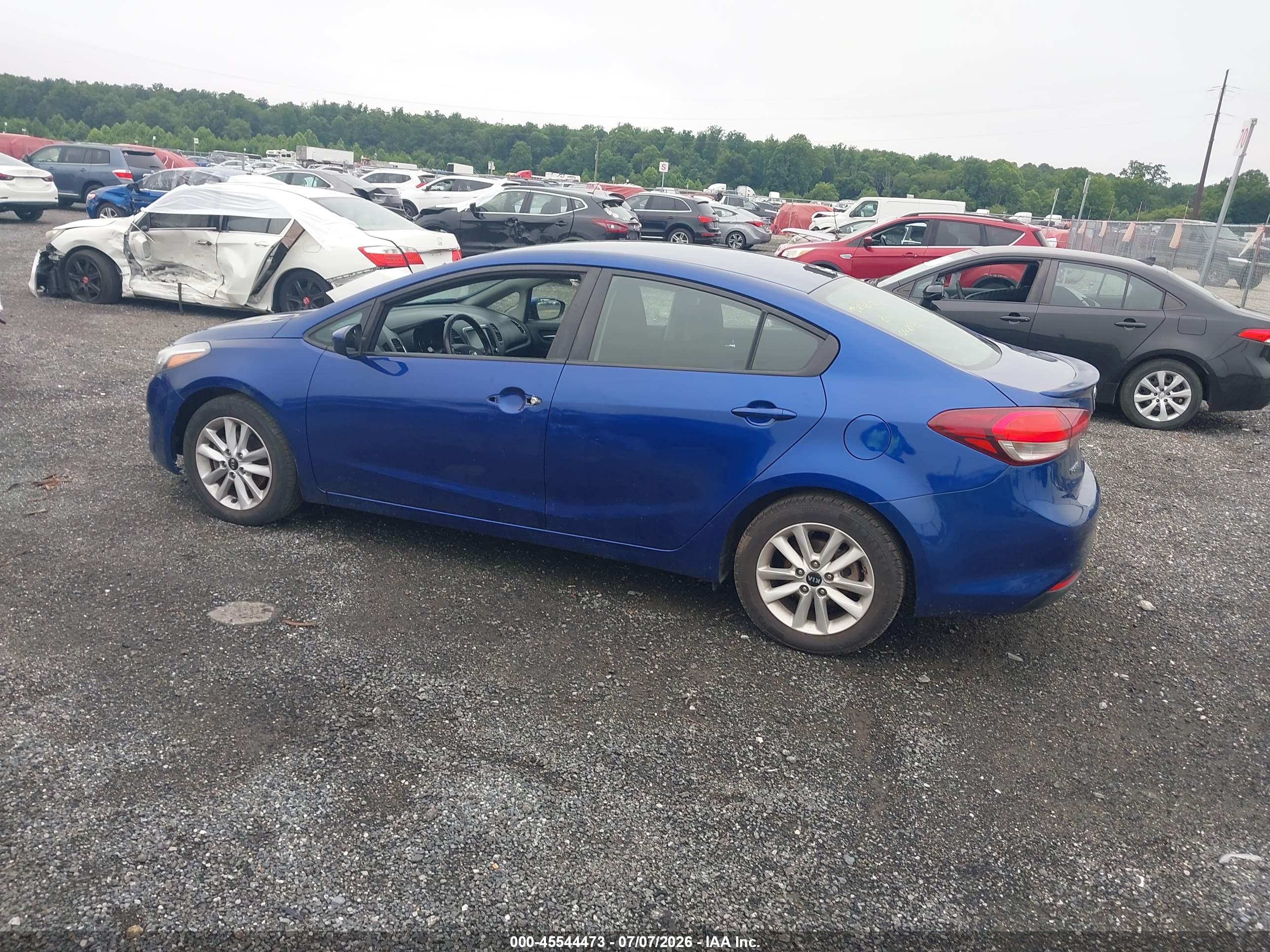 2017 KIA FORTE S