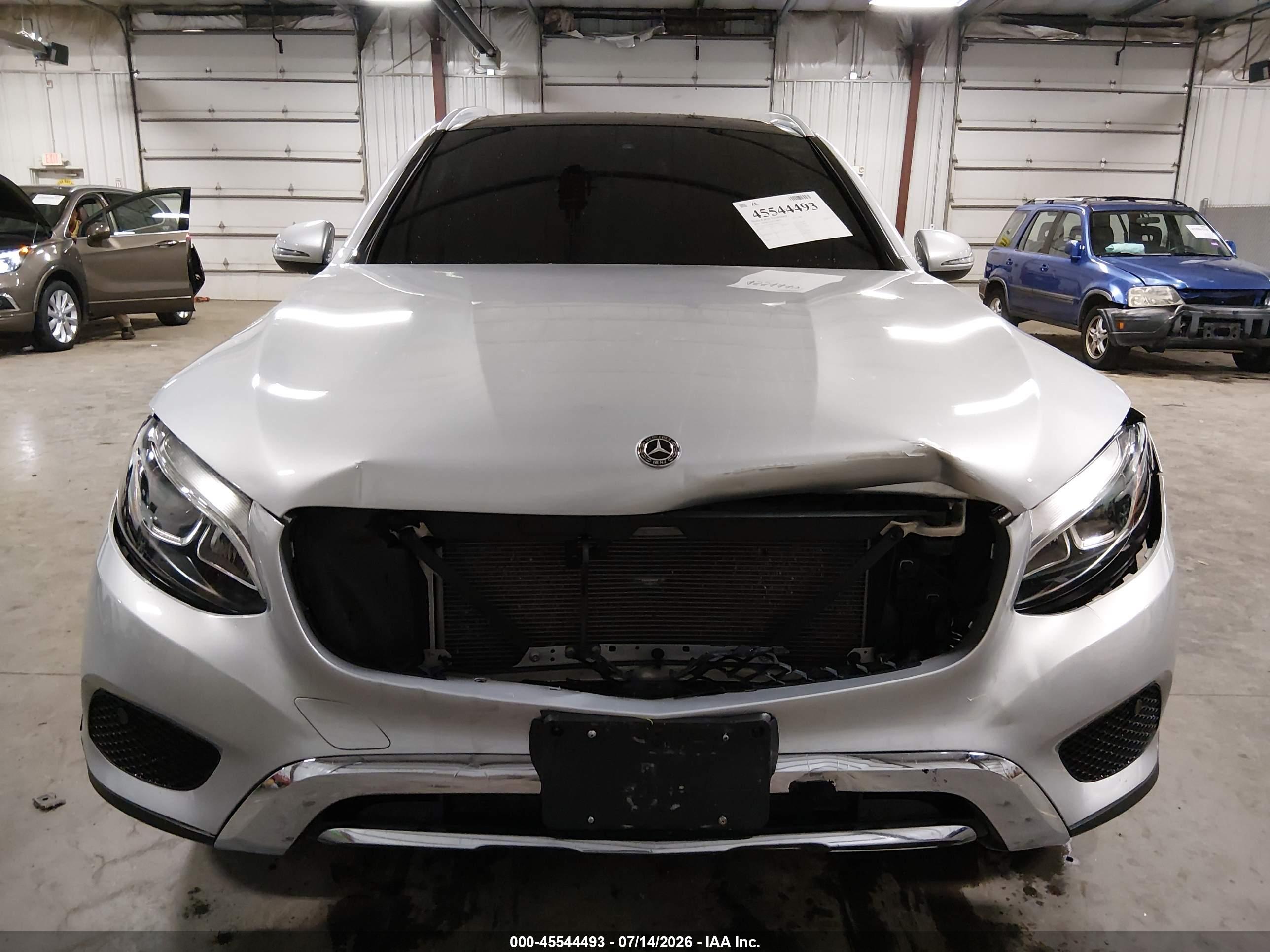 2019 MERCEDES-BENZ GLC 300 4MATIC