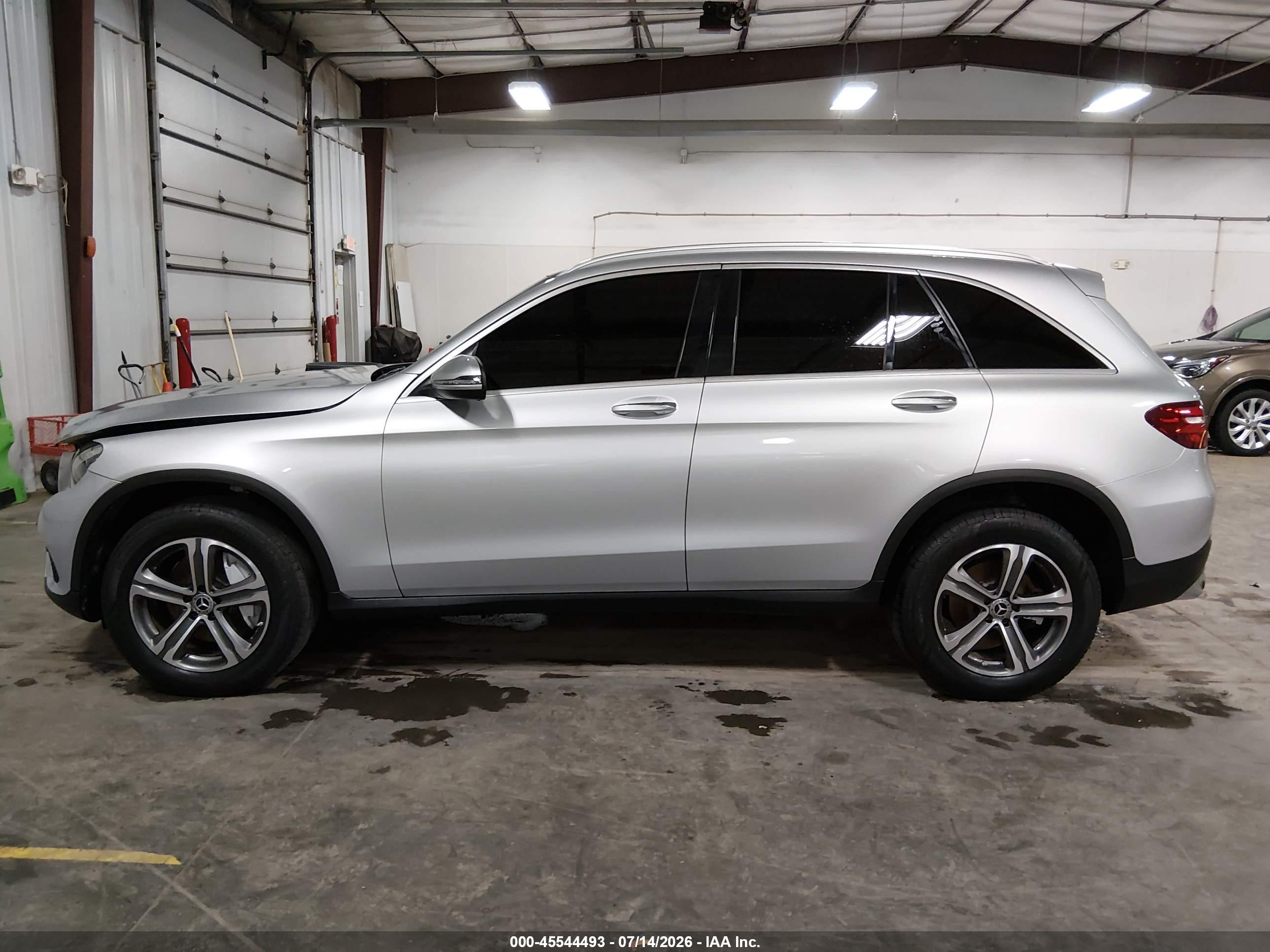2019 MERCEDES-BENZ GLC 300 4MATIC