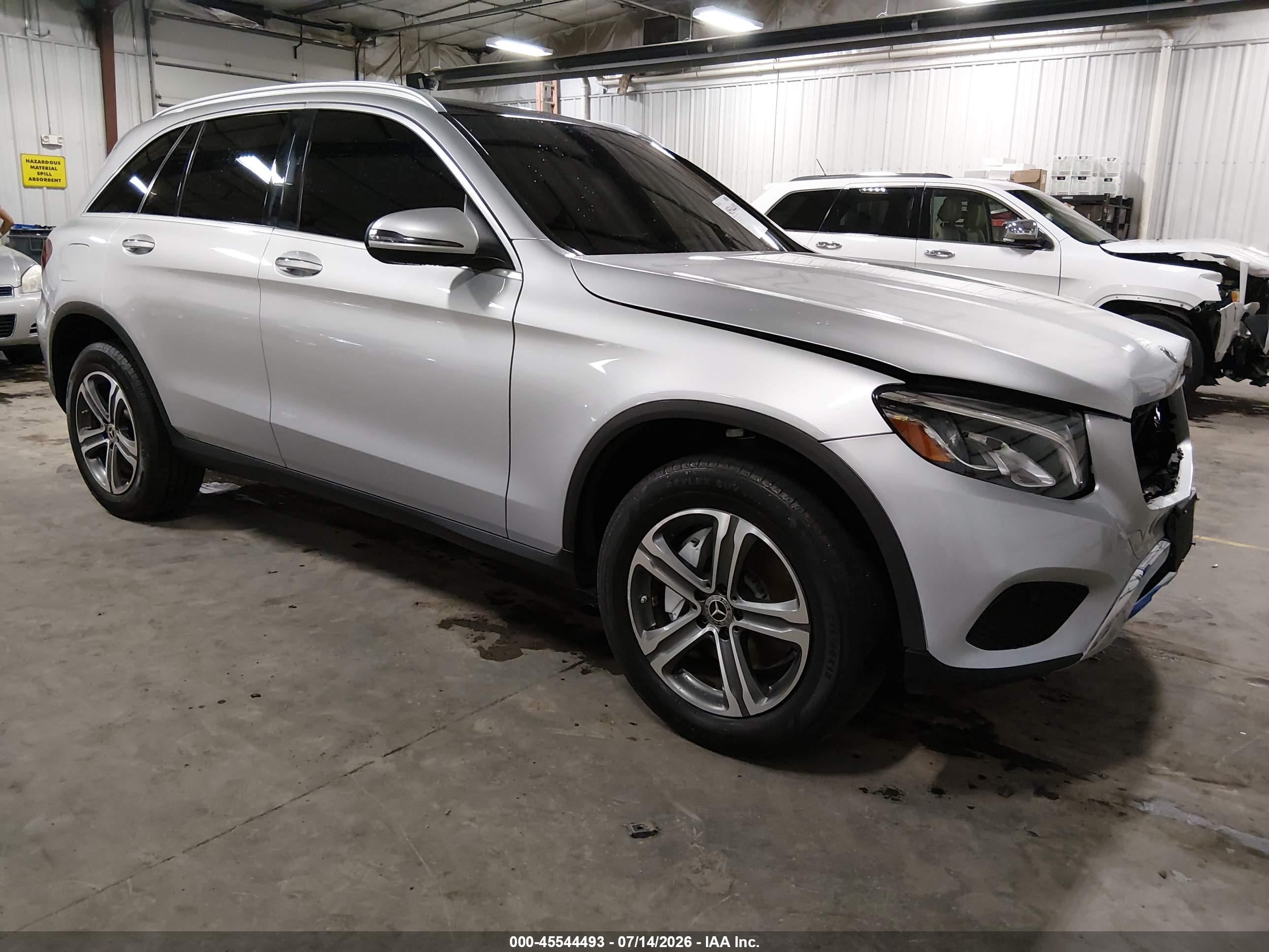 2019 MERCEDES-BENZ GLC 300 4MATIC