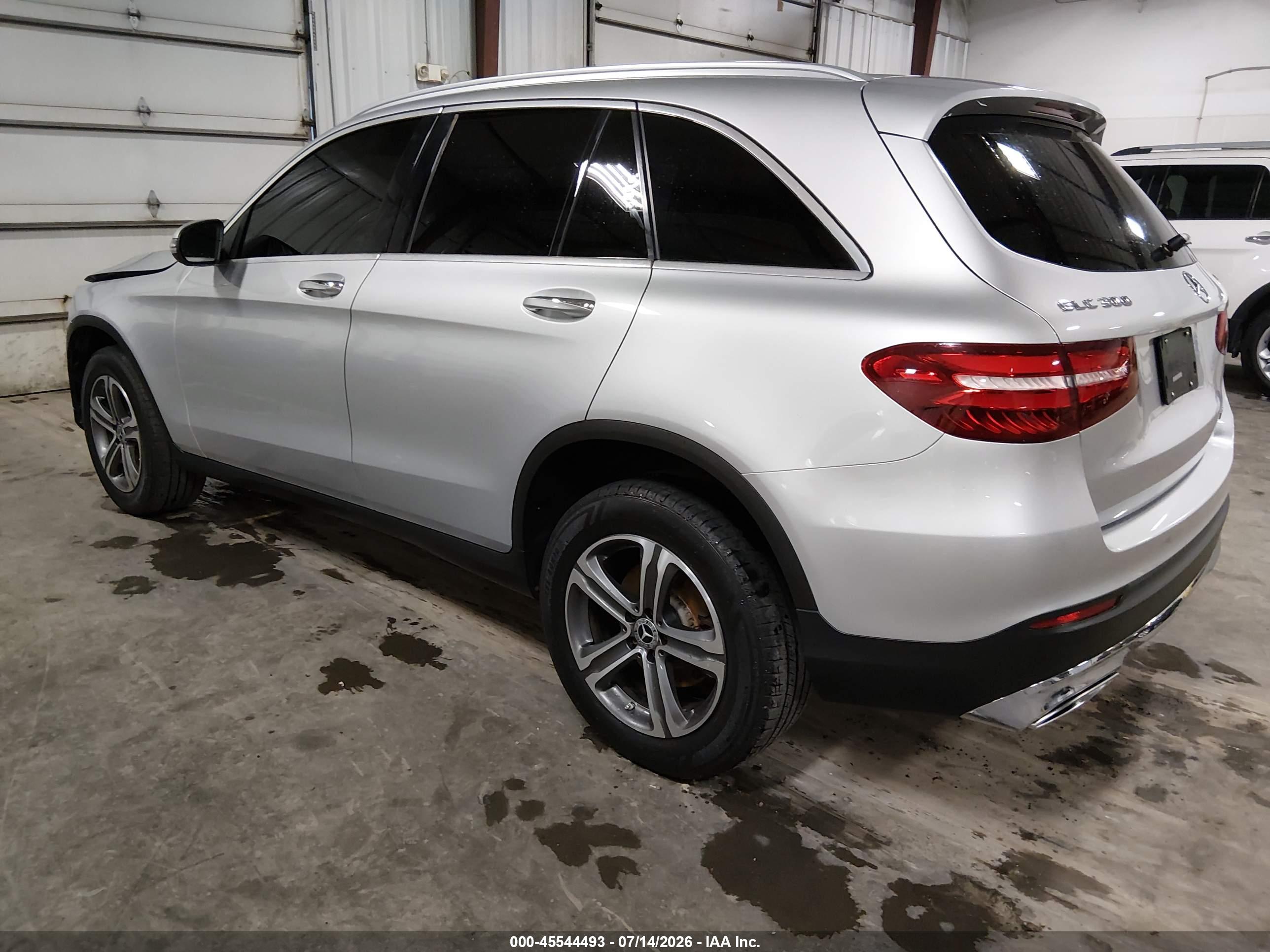 2019 MERCEDES-BENZ GLC 300 4MATIC