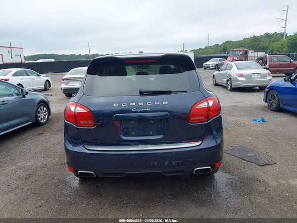 2012 PORSCHE CAYENNE