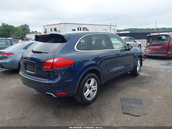 2012 PORSCHE CAYENNE