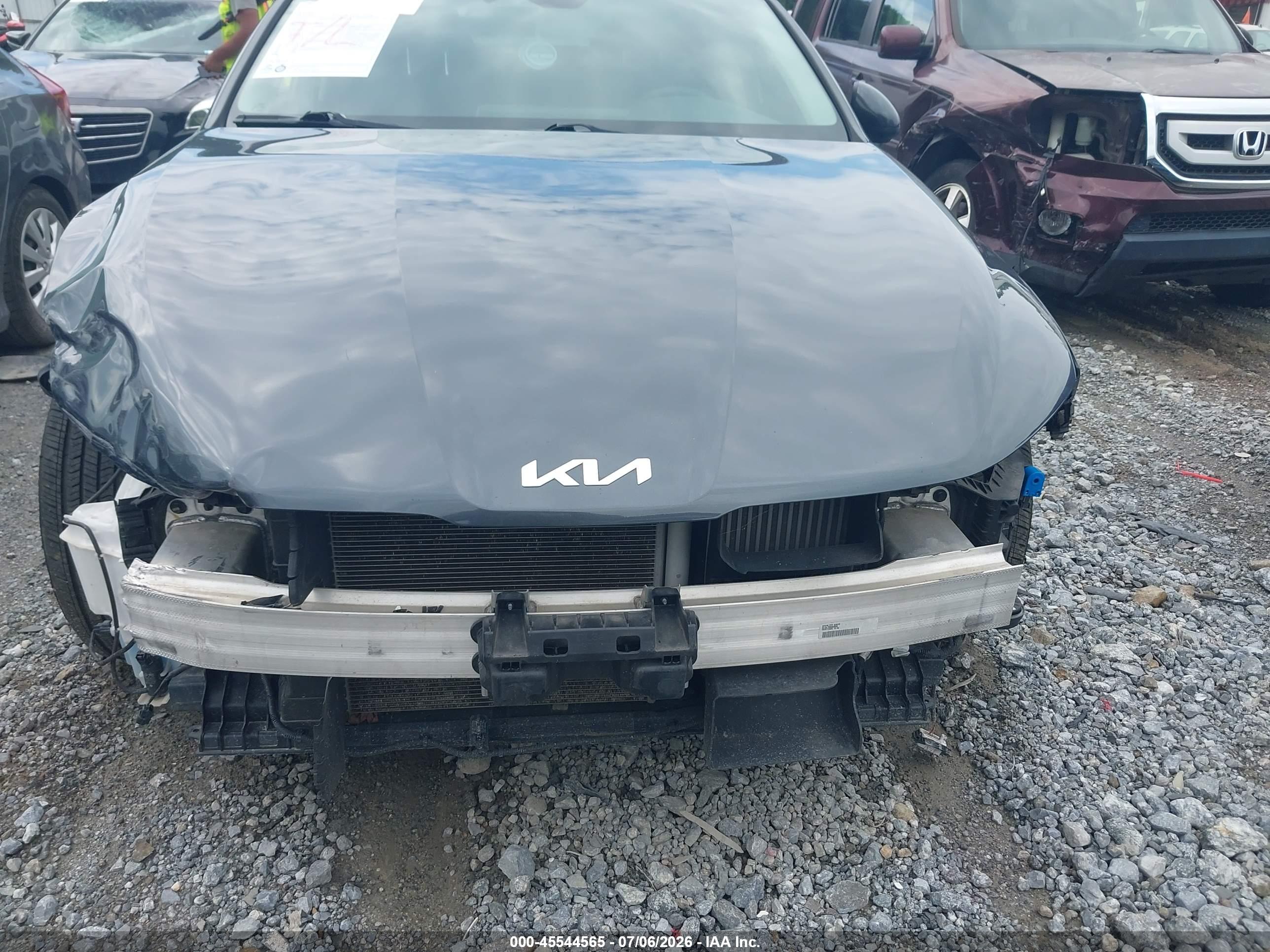 2022 KIA K5 LXS