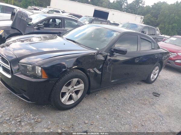 2012 DODGE CHARGER SE