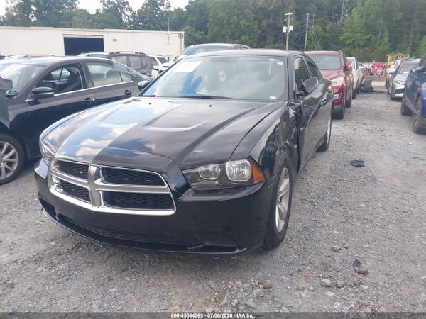 2012 DODGE CHARGER SE
