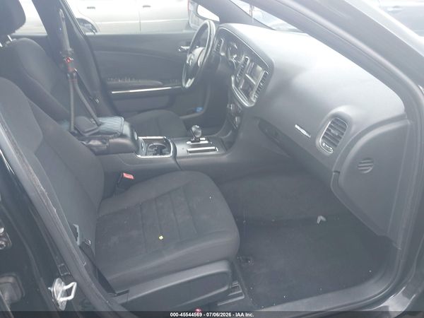 2012 DODGE CHARGER SE