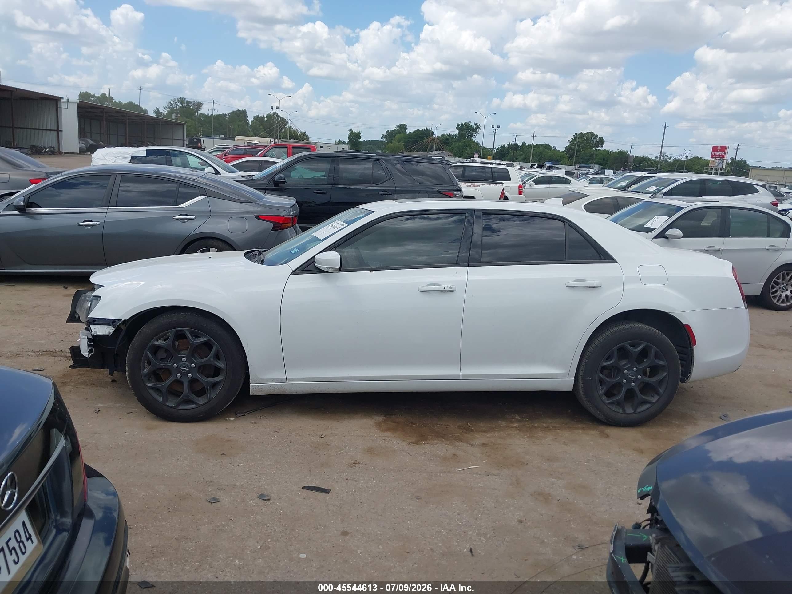 2020 CHRYSLER 300 300S AWD