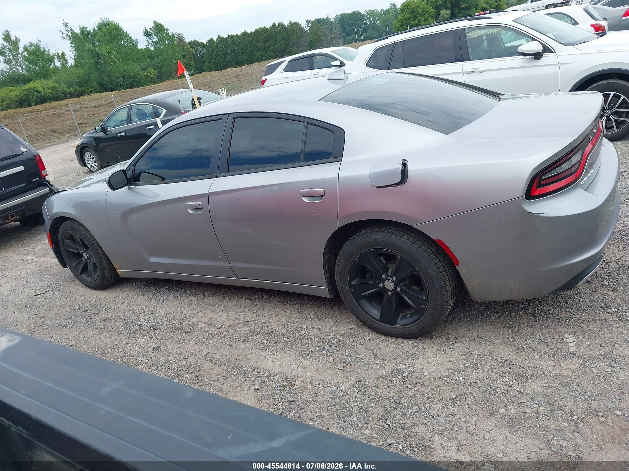 2016 DODGE CHARGER SXT