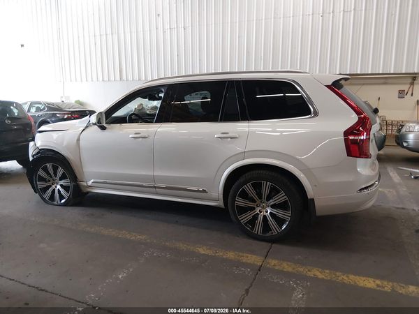 2025 VOLVO XC90