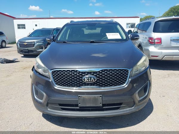 2017 KIA SORENTO 2.4L LX