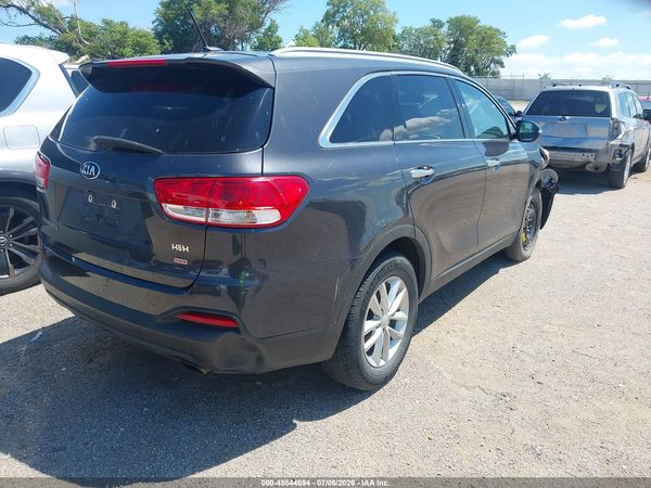 2017 KIA SORENTO 2.4L LX