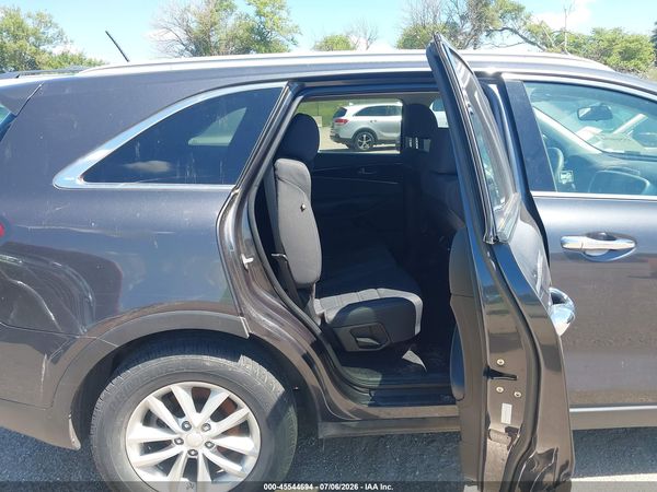 2017 KIA SORENTO 2.4L LX