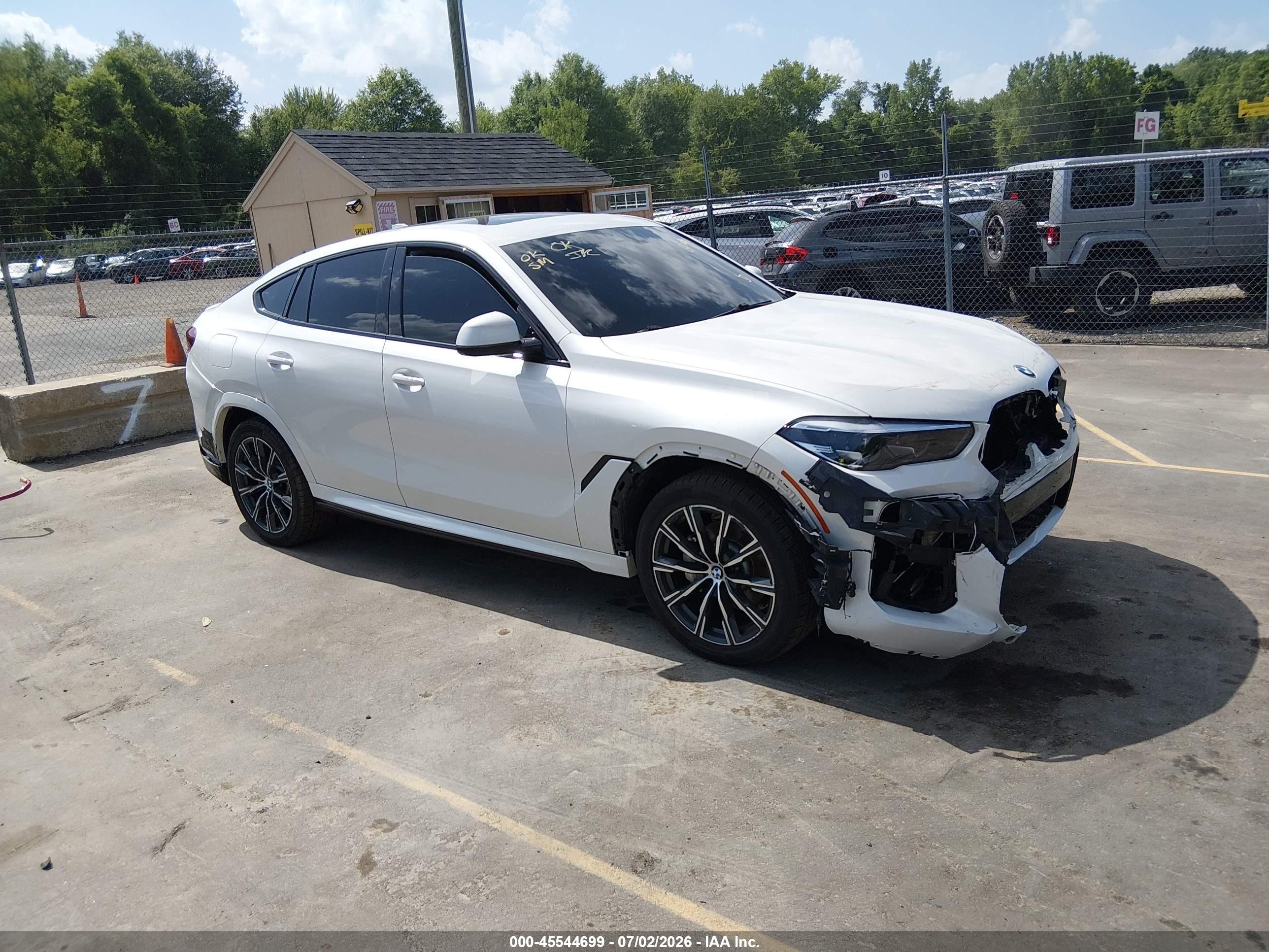 2021 BMW X6 XDRIVE40I