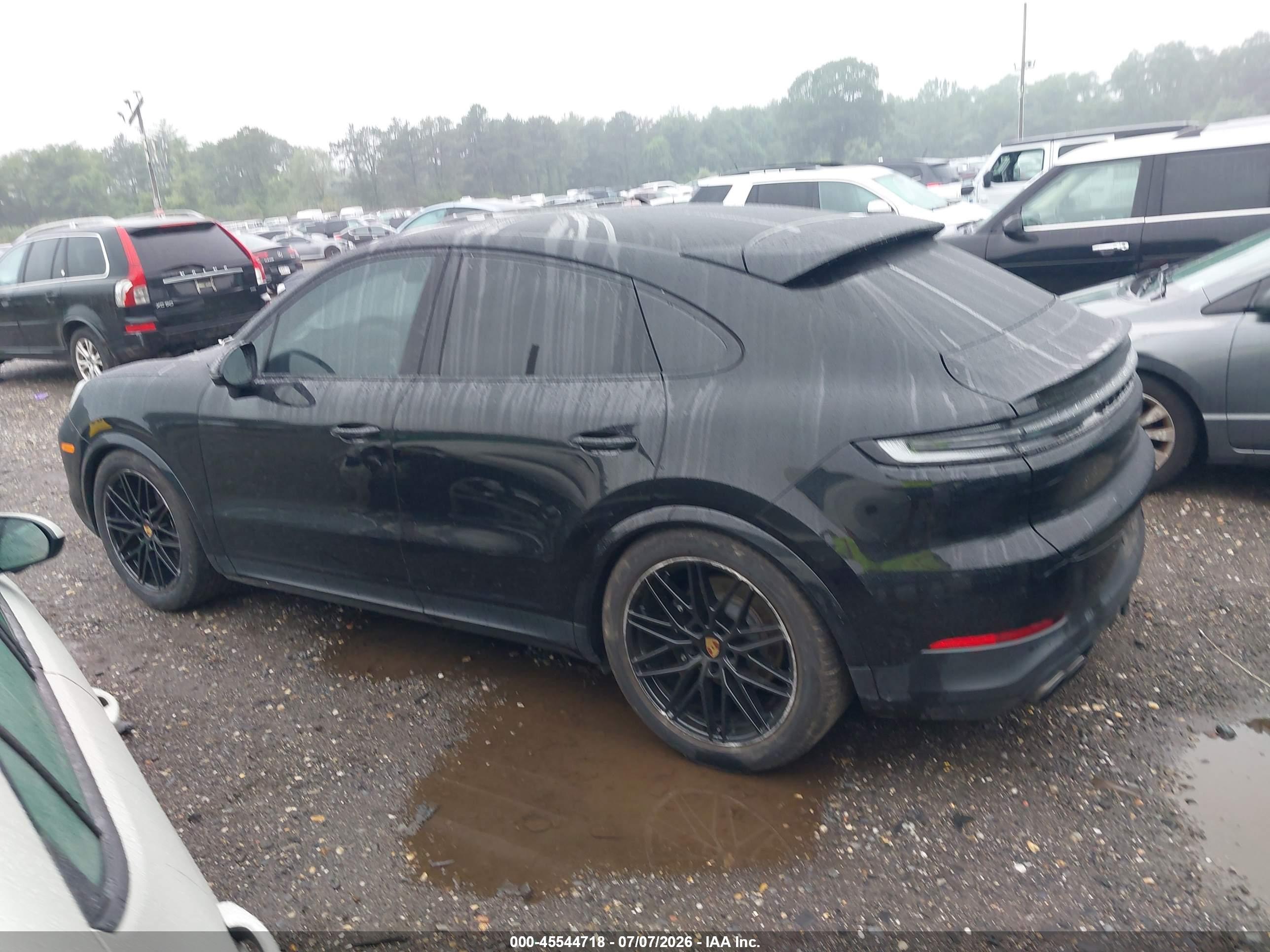 2024 PORSCHE CAYENNE COUPE