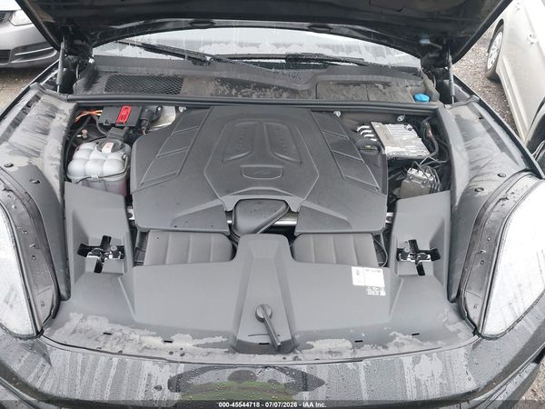 2024 PORSCHE CAYENNE COUPE