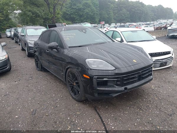 2024 PORSCHE CAYENNE COUPE