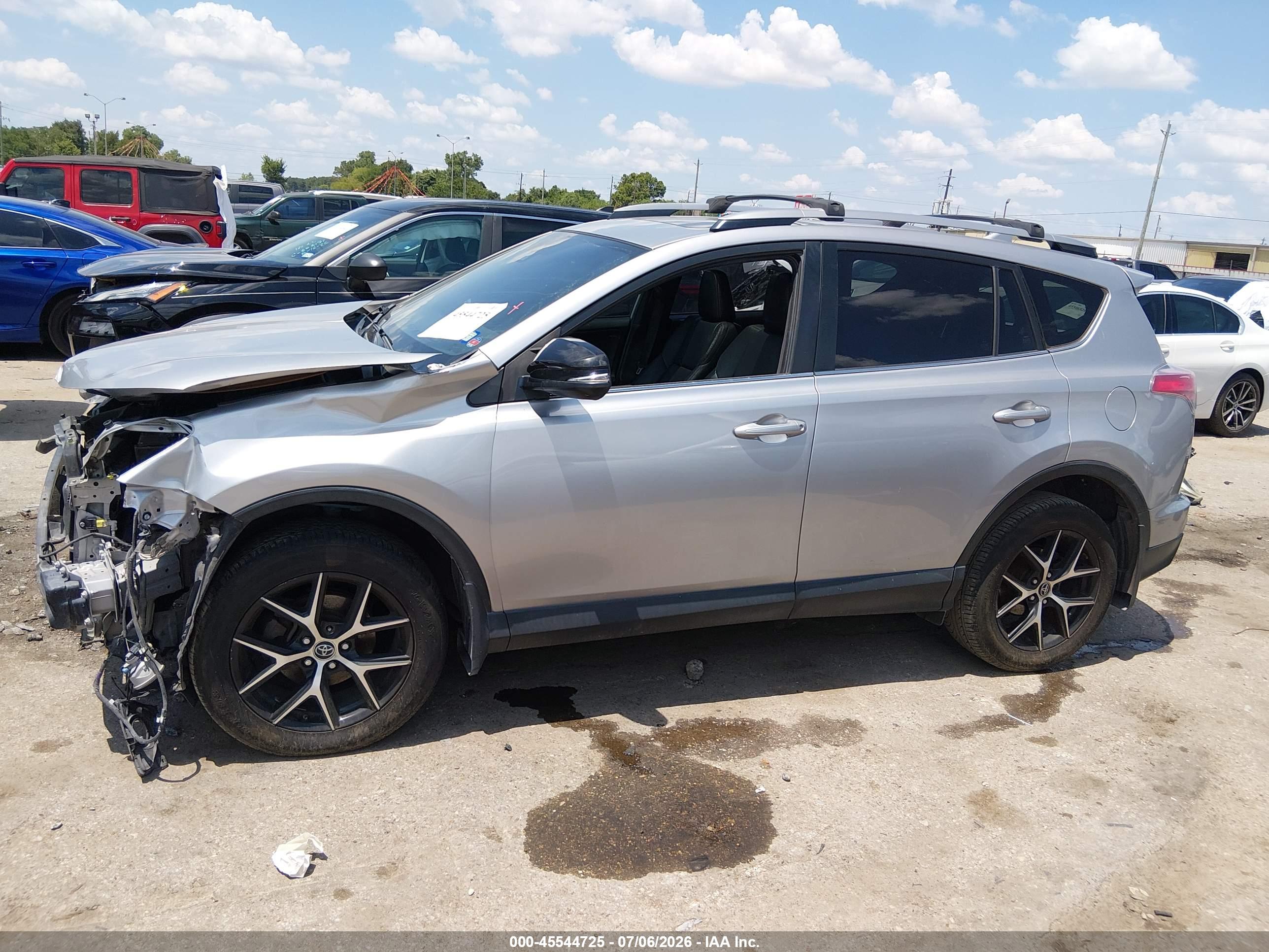 2018 TOYOTA RAV4 SE