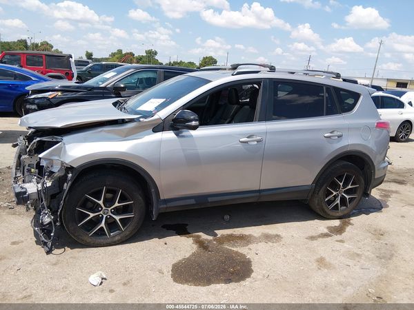2018 TOYOTA RAV4 SE