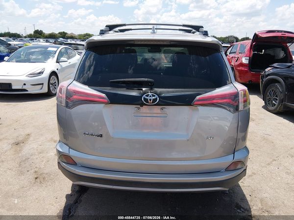 2018 TOYOTA RAV4 SE