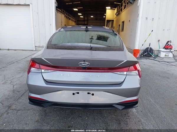 2023 HYUNDAI ELANTRA SE