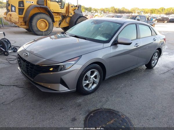 2023 HYUNDAI ELANTRA SE