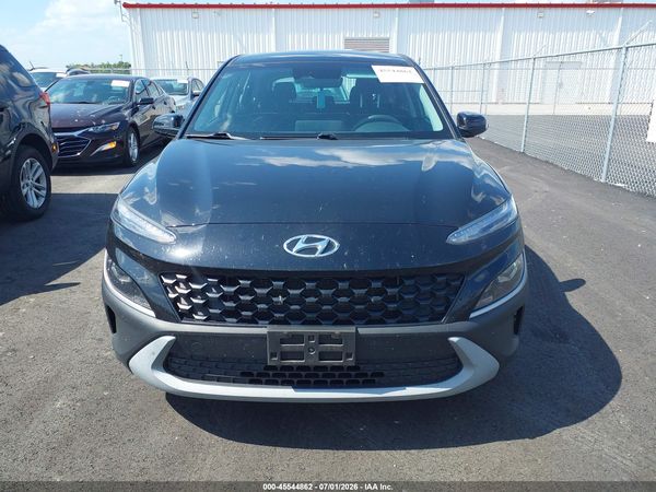 2023 HYUNDAI KONA SE