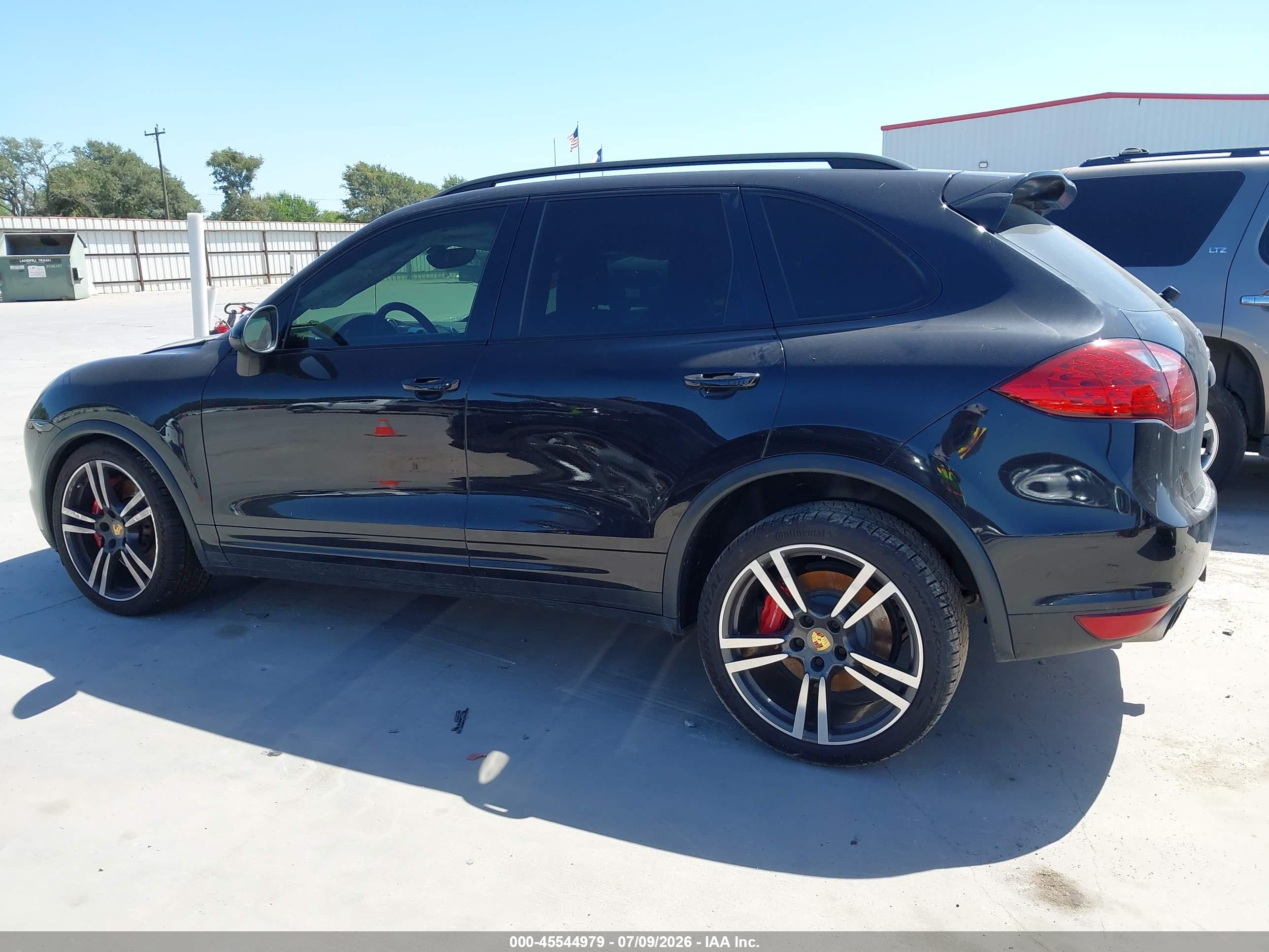 2014 PORSCHE CAYENNE TURBO