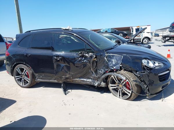 2014 PORSCHE CAYENNE TURBO