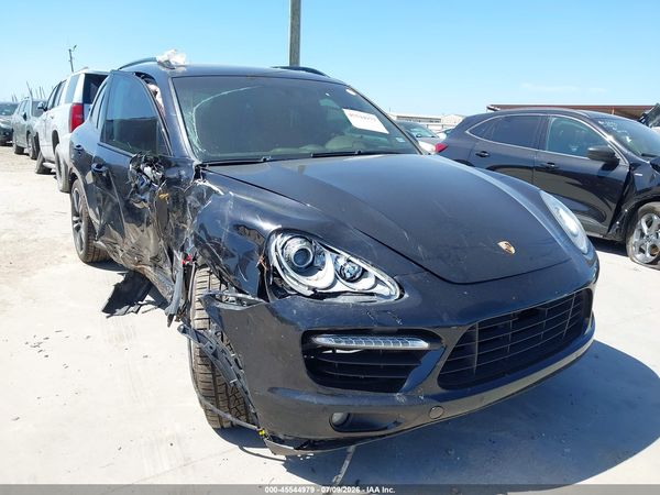 2014 PORSCHE CAYENNE TURBO