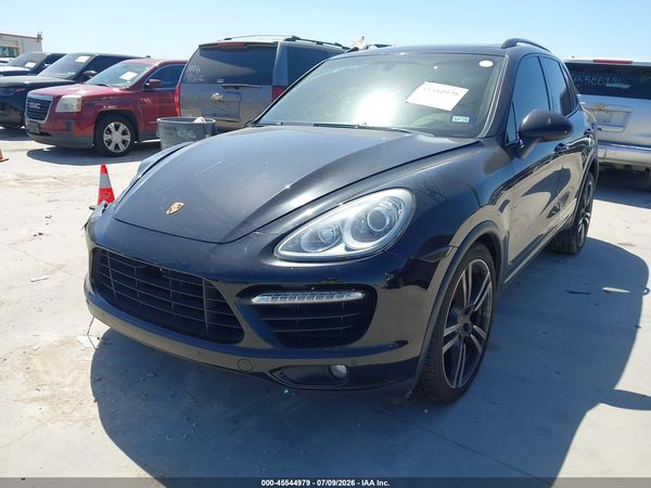 2014 PORSCHE CAYENNE TURBO