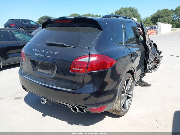 2014 PORSCHE CAYENNE TURBO