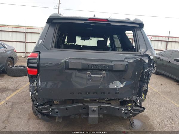 2026 TOYOTA 4RUNNER SR5