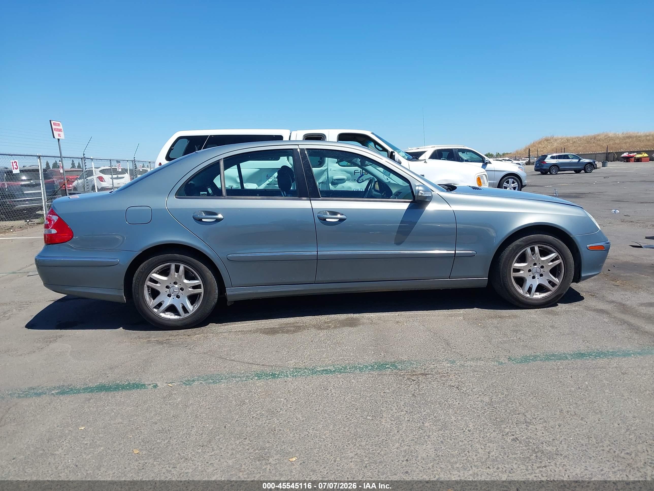 2005 MERCEDES-BENZ E 320 E320