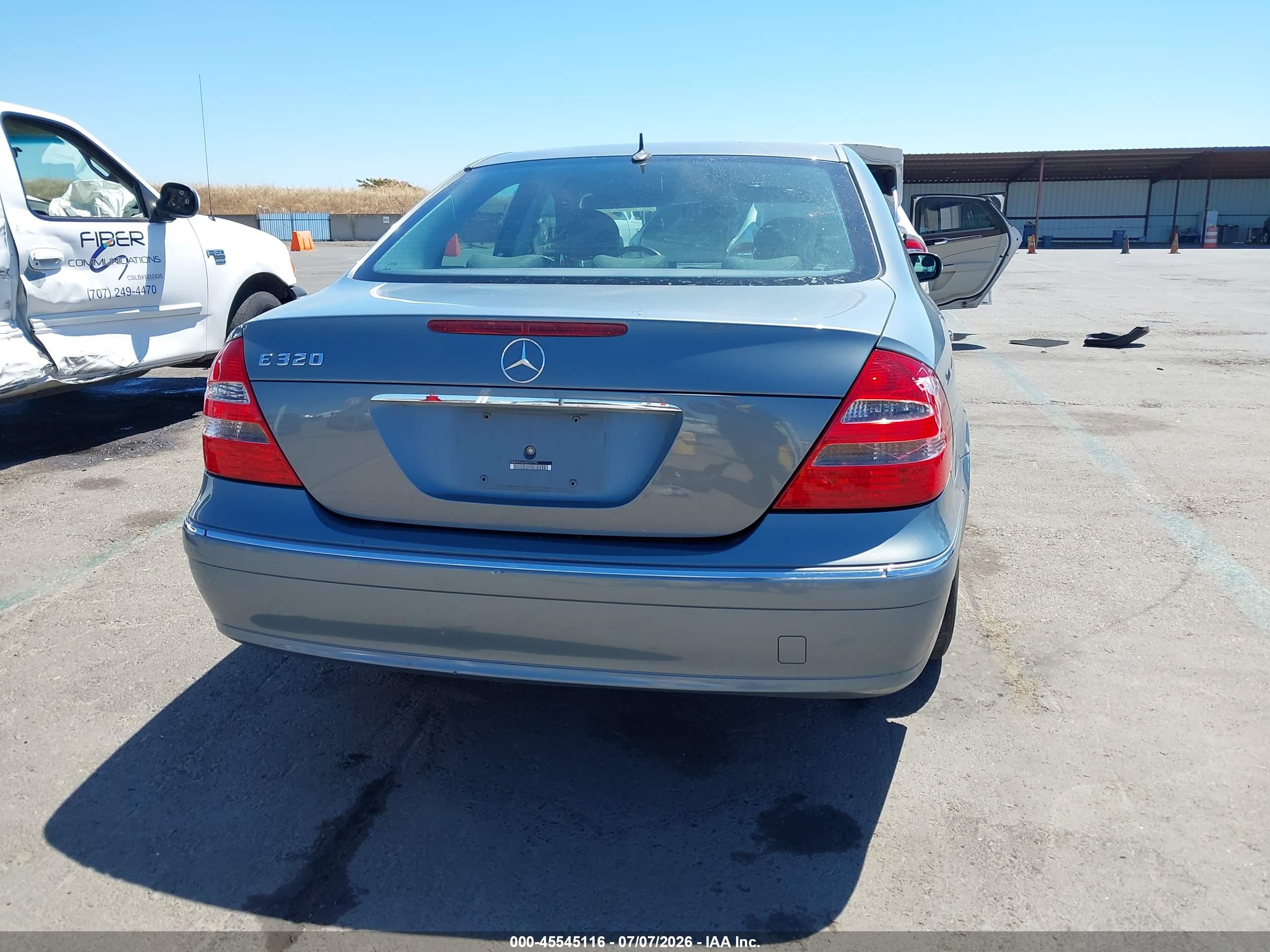 2005 MERCEDES-BENZ E 320 E320