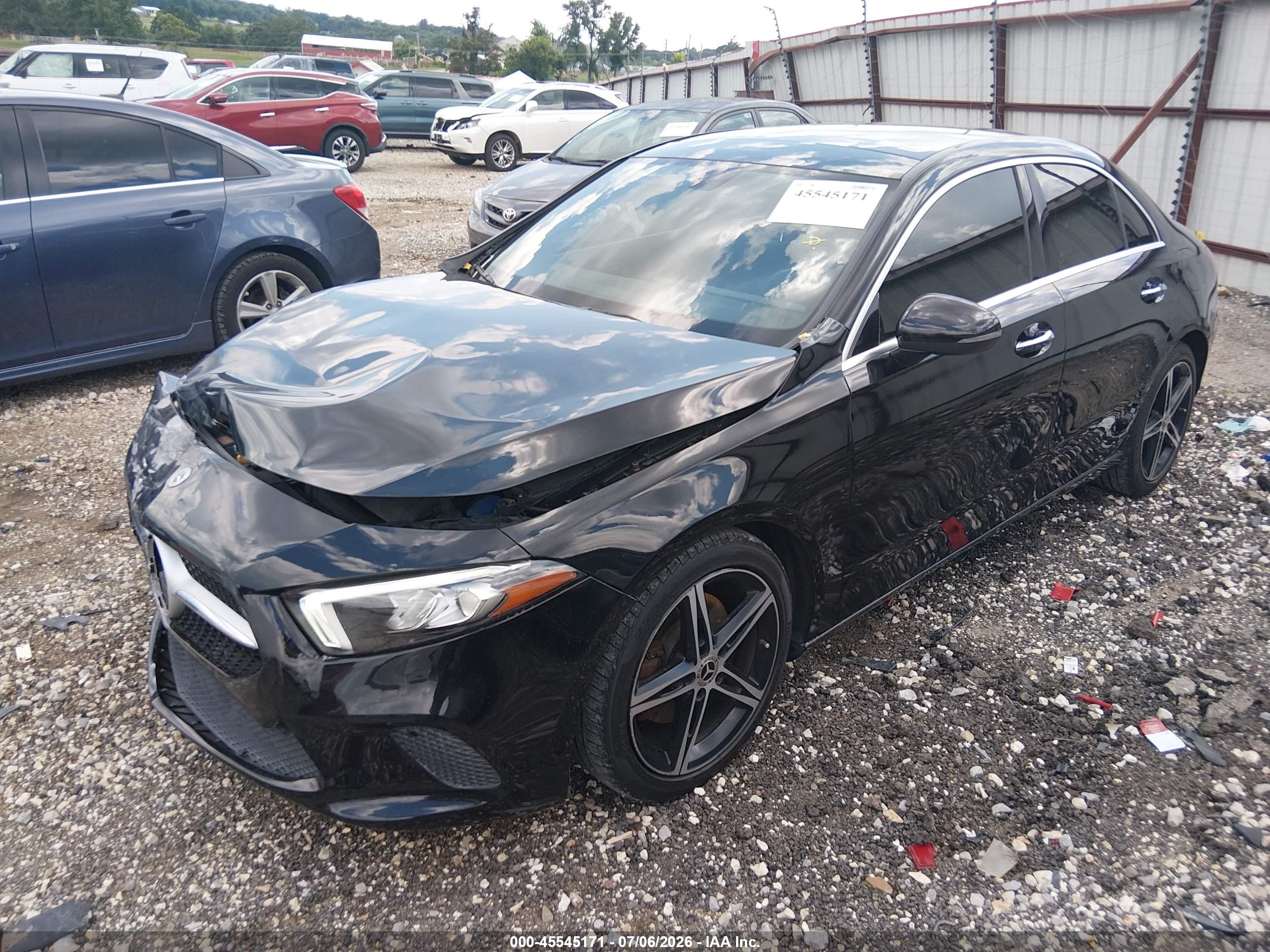 2020 MERCEDES-BENZ A 220 A220