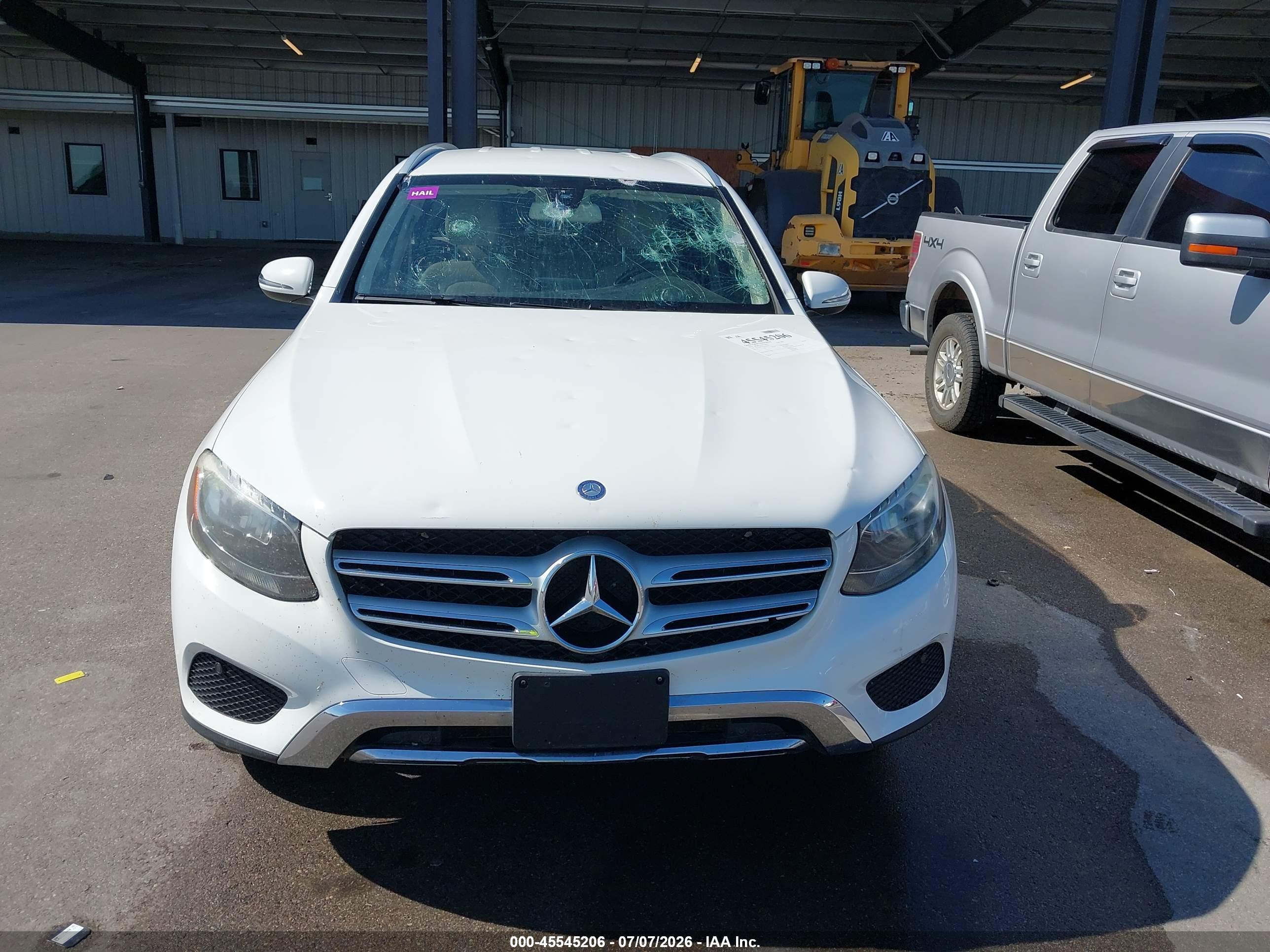 2016 MERCEDES-BENZ GLC 300 4MATIC